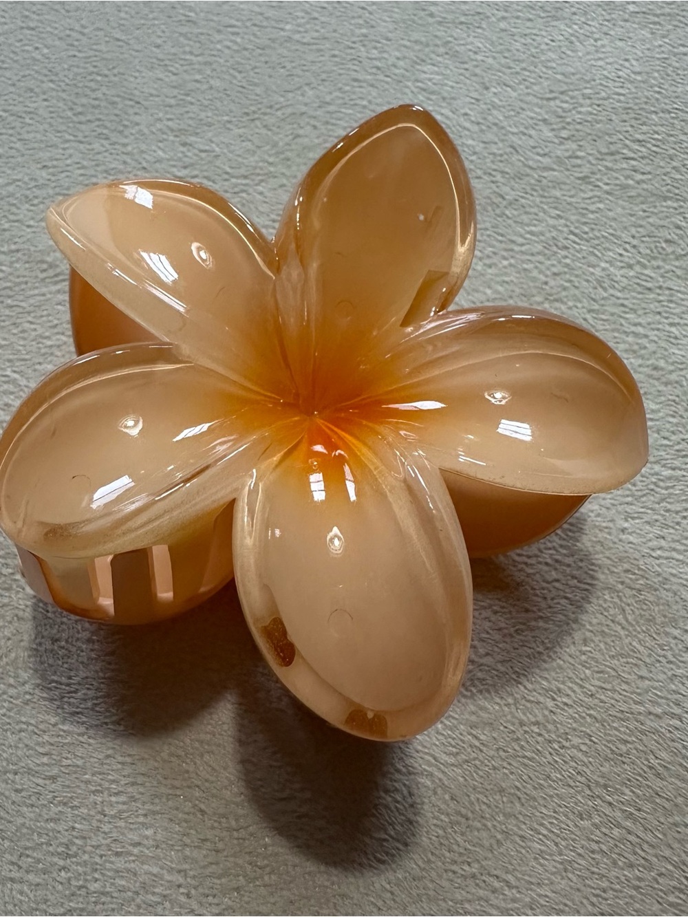 NWOT Orange Flower Clip